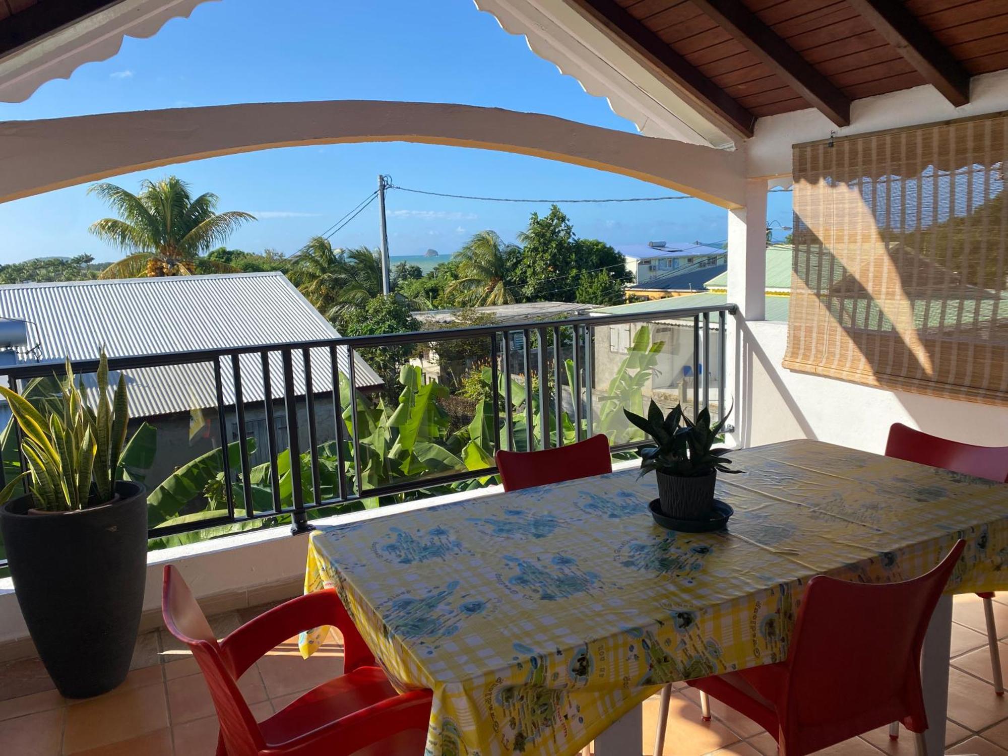 Chez Soul~Etage Entier Avec Vue Sur Mer Sainte-Rose Exterior foto